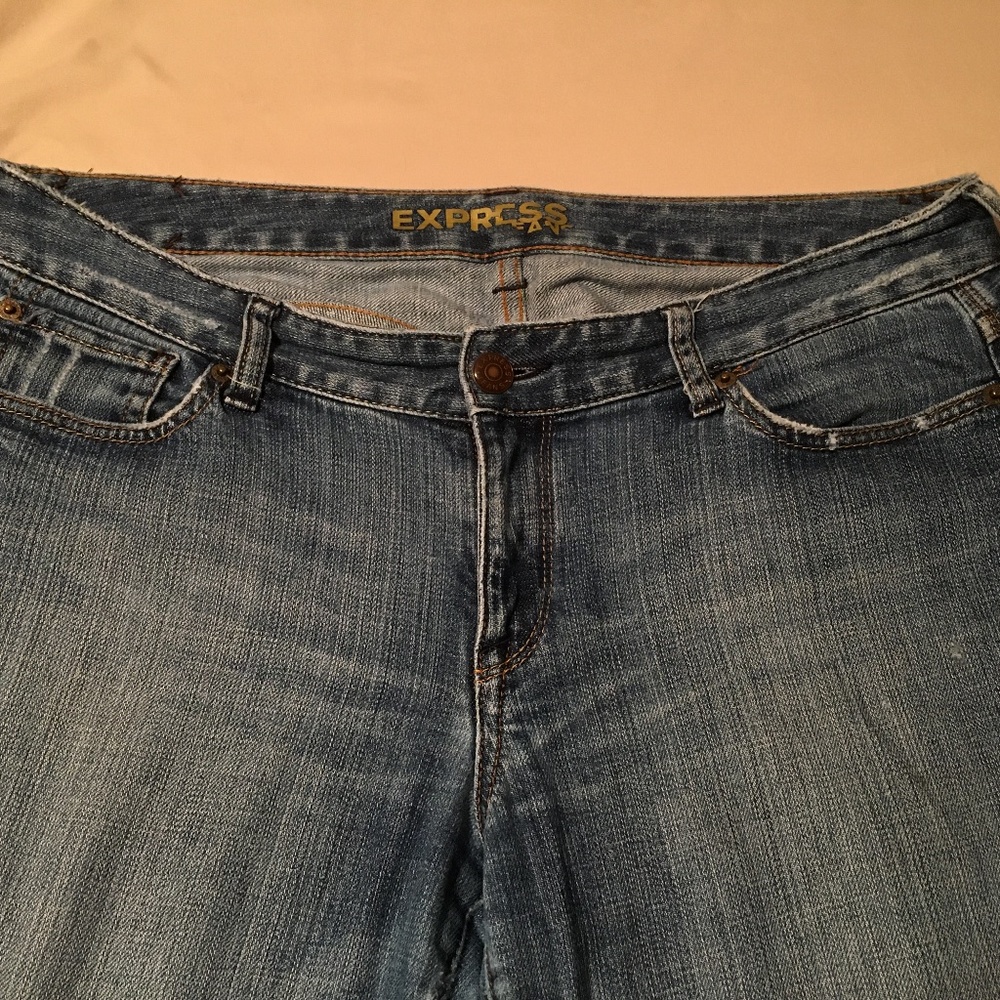 Express Mid Rise Boot Cut Jeans - Picture 6 of 8